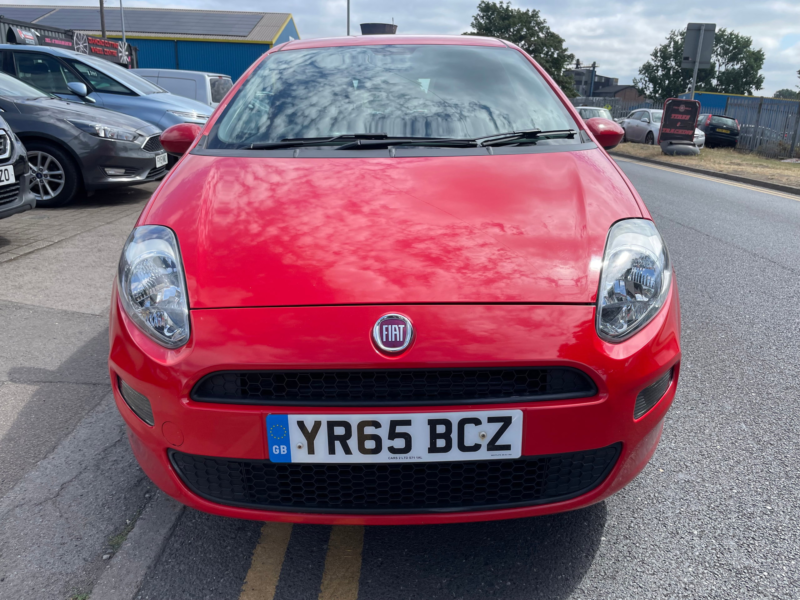2015 Fiat Punto 1.2 Pop + Hatchback 3dr Petrol Euro 6 (69 Bhp) in Red — image 1