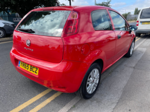 2015 Fiat Punto 1.2 Pop + Hatchback 3dr Petrol Euro 6 (69 Bhp) in Red — image 6