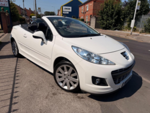 2010 Peugeot 207 Cc 1.6 Vti Gt Euro 5 2dr in White — image 2