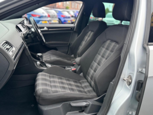 2016 Volkswagen Golf 2.0 Tdi Bluemotion Tech Gtd DSG Euro 6 (s/s) 5dr in Silver — image 2