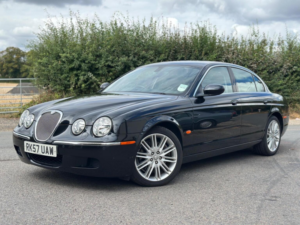 2007 Jaguar S-Type 3.0 V6 Se 4dr in Black — image 3