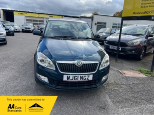 2011 Skoda Fabia Elegance Tdi Cr in Blue — image 5