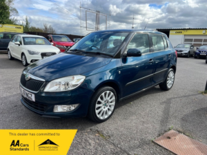 2011 Skoda Fabia Elegance Tdi Cr in Blue — image 6
