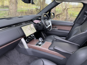 2021 Land Rover Range Rover 3.0 D350 Mhev Hse in Green — image 6