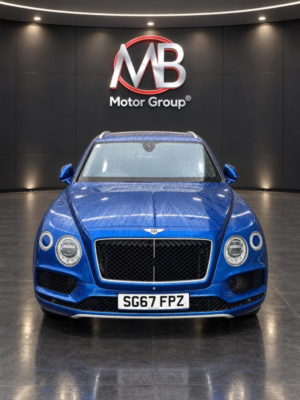 2017 Bentley Bentayga 4.0 V8 Diesel in Blue — image 2