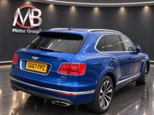 2017 Bentley Bentayga 4.0 V8 Diesel in Blue — image 3