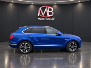 2017 Bentley Bentayga 4.0 V8 Diesel in Blue — image 4