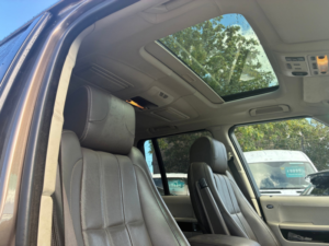 2010 Land Rover Range Rover 3.6 Td V8 Autobiography SUV 5dr Diesel Auto 4WD Euro 4 (271 Ps) in Bronze — image 2