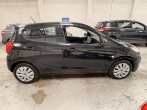 2016 Vauxhall Viva 1.0 I Se in Black — image 6