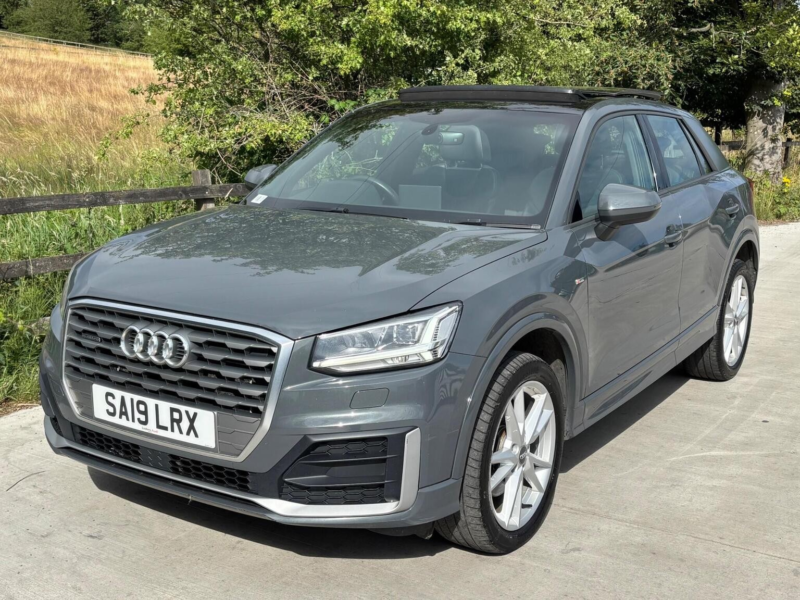 2019 Audi Q2 2.0 Tfsi 40 S Line S Tronic Quattro Euro 6 (s/s) 5dr in Grey — image 1