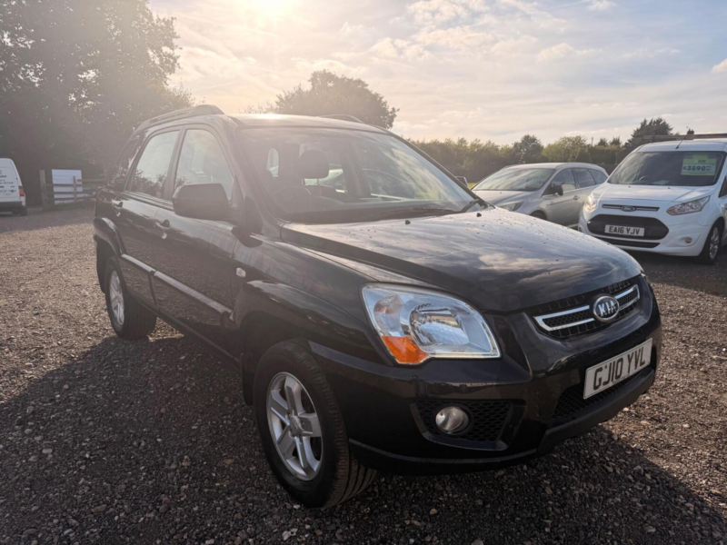 2010 Kia Sportage 2.0 Crdi Xe 4WD 5dr in Black — image 1
