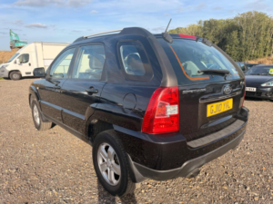 2010 Kia Sportage 2.0 Crdi Xe 4WD 5dr in Black — image 5