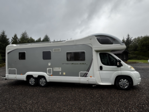 2007 Swift Kontiki 669 3.0 Ducato 40 Maxi Cab 3.0l B2b in White — image 2