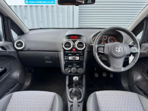 2013 Vauxhall Corsa 1.2i Ecoflex 16v Se Euro 5 (s/s) 5dr in Grey — image 3