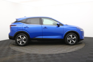 2022 Nissan Qashqai 1.3 Dig-T Mhev N-Connecta SUV 5dr Petrol Hybrid Manual Euro 6 (s/s) (140 Ps) in Blue — image 2