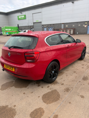 2014 BMW 1 Series 1.6 114i Sport Hatchback 3dr Petrol Manual Euro 6 (s/s) (102 Ps) in Red — image 4