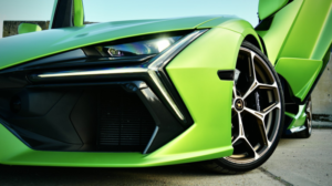 2024 Lamborghini Revuelto 6.5 V12 Hpev 3.8kwh in Green — image 4
