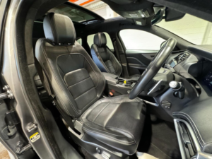 2019 Jaguar F-Pace 2.0 D180 Chequered Flag Auto AWD Euro 6 (s/s) 5dr in Grey — image 3