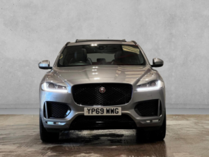 2019 Jaguar F-Pace 2.0 D180 Chequered Flag Auto AWD Euro 6 (s/s) 5dr in Grey — image 5