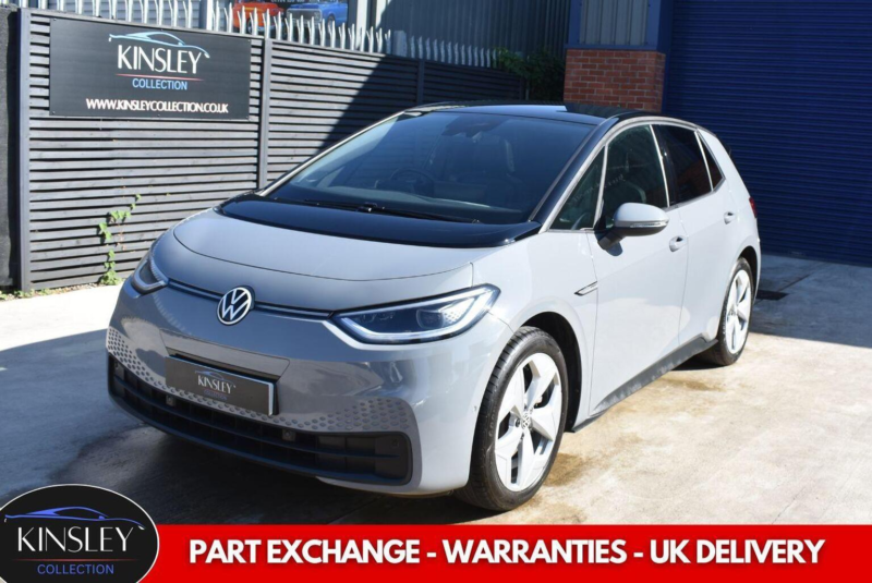 2022 Volkswagen Id.3 Pro Performance 58kwh Family Auto 5dr in Grey — image 1