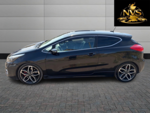 2016 Kia Proceed 1.6 T-Gdi Gt in Black — image 4
