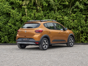 2022 Dacia Sandero Stepway 1.0 Stepway Prestige Tce 90 My21.5 in Orange — image 5