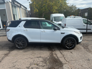 2019 Land Rover Discovery Sport 2.0 Td4 Landmark SUV 5dr Diesel Auto 4WD Euro 6 (s/s) (180 Ps) in White — image 2