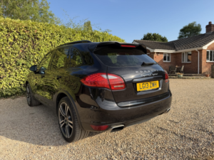 2013 Porsche Cayenne 3.0 H V6 S in Black — image 2