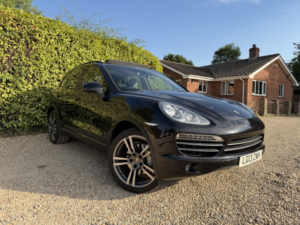 2013 Porsche Cayenne 3.0 H V6 S in Black — image 3