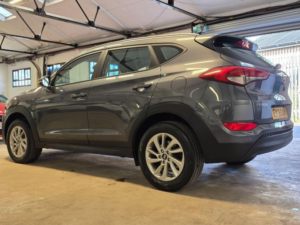 2018 Hyundai Tucson 1.6 Gdi Blue Drive Se Nav Euro 6 (s/s) 5dr in Grey — image 6
