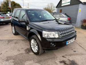 2012 Land Rover Freelander 2 2.2 Td4 Gs SUV 5dr Diesel Commandshift 4WD Euro 5 (150 Ps) in Black — image 3