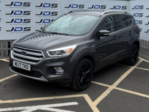 2017 Ford Kuga 1.5t Ecoboost St-Line X SUV 5dr Petrol Manual Euro 6 (s/s) (150 Ps) in Grey — image 3