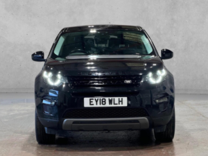 2018 Land Rover Discovery Sport 2.0 Td4 Hse Black Auto 4WD Euro 6 (s/s) 5dr in Black — image 2