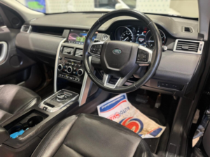 2018 Land Rover Discovery Sport 2.0 Td4 Hse Black Auto 4WD Euro 6 (s/s) 5dr in Black — image 6
