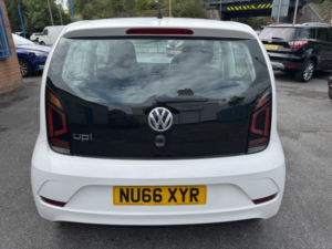 2016 Volkswagen Up! 1.0 Move Up! in White — image 5
