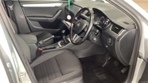 2018 Skoda Octavia 2.0 Tdi Se Estate 5dr Diesel Manual Euro 6 (s/s) (150 Ps) in Silver — image 2