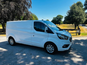 2023 Ford Transit Custom 2.0 300 Ecoblue Limited L2 H1 Euro 6 (s/s) 5dr in White — image 3