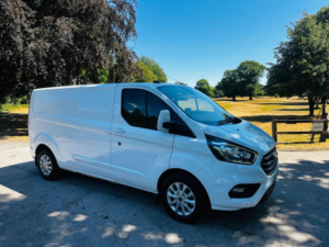 2023 Ford Transit Custom 2.0 300 Ecoblue Limited L2 H1 Euro 6 (s/s) 5dr in White — image 4