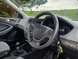 2016 Hyundai I20 1.2 Blue Drive Se Hatchback 5dr Petrol Manual Euro 6 (s/s) (84 Ps) in White — image 6