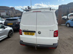 2016 Volkswagen Transporter 2.0 Tdi T28 Bluemotion Tech Startline Panel Van 5dr Diesel Manual Fwd Swb Euro 6 (s/s) (102 Ps) in White — image 4