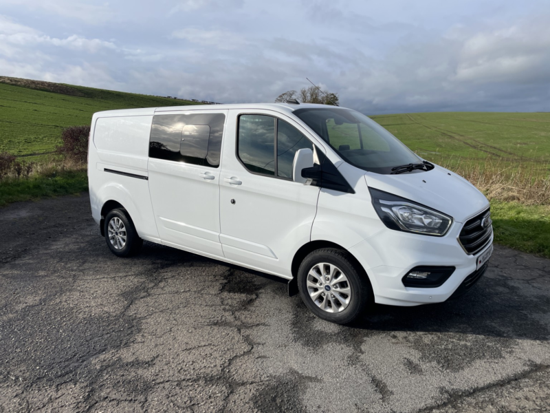 2022 Ford Transit 2.0 Transit Custom Limited Dciv 300 L2 2.0l Ecoblue 130ps Fwd 6 Speed Manual in White — image 1