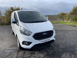2022 Ford Transit 2.0 Transit Custom Limited Dciv 300 L2 2.0l Ecoblue 130ps Fwd 6 Speed Manual in White — image 3