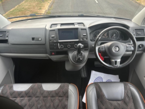 2013 Volkswagen Transporter 2.0 Bitdi T32 Trendline Kombi DSG 4motion L3 H1 4dr in Silver — image 3