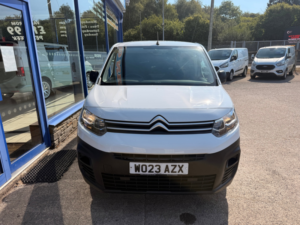 2023 Citroen Berlingo 1.5 Bluehdi 1000 Enterprise Edition M Panel Van 5dr Diesel Manual Swb Euro 6 100 Ps in White — image 2