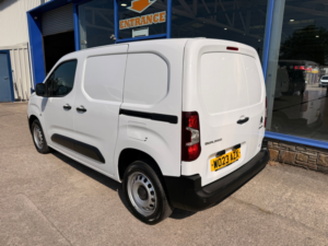 2023 Citroen Berlingo 1.5 Bluehdi 1000 Enterprise Edition M Panel Van 5dr Diesel Manual Swb Euro 6 100 Ps in White — image 4