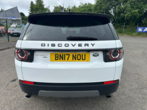 2017 Land Rover Discovery Sport 2.0 Td4 Hse Black in White — image 5