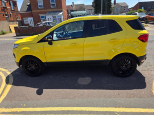 2017 Ford Ecosport 1.0t Ecoboost Titanium 2WD Euro 5 (s/s) 5dr in Yellow — image 5