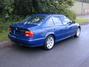 2003 BMW 5 Series Ref 8781 - Sale Agreed Awaiting Uk Registration - BMW E39 530 3.0 Auto Individual 20th Japan Edition in Blue — image 3