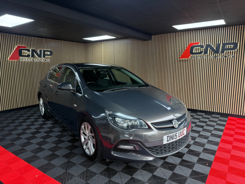 2015 Vauxhall Astra 1.6i Tech Line Gt Hatchback 5dr Petrol Manual Euro 6 (115 Ps) in Grey — image 1