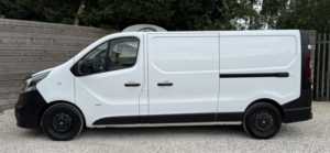 2017 Vauxhall Vivaro 1.6 Cdti 2900 Biturbo in White — image 2